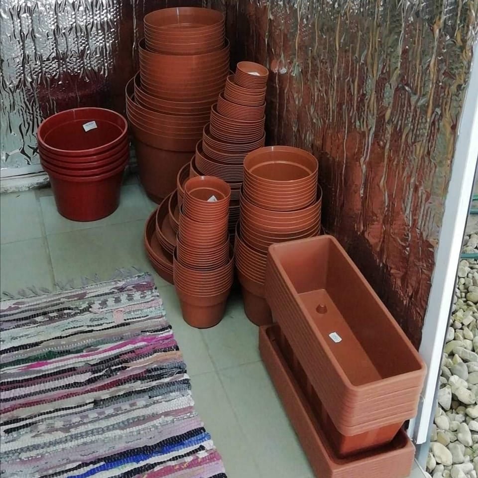 Virágcserép műanyag