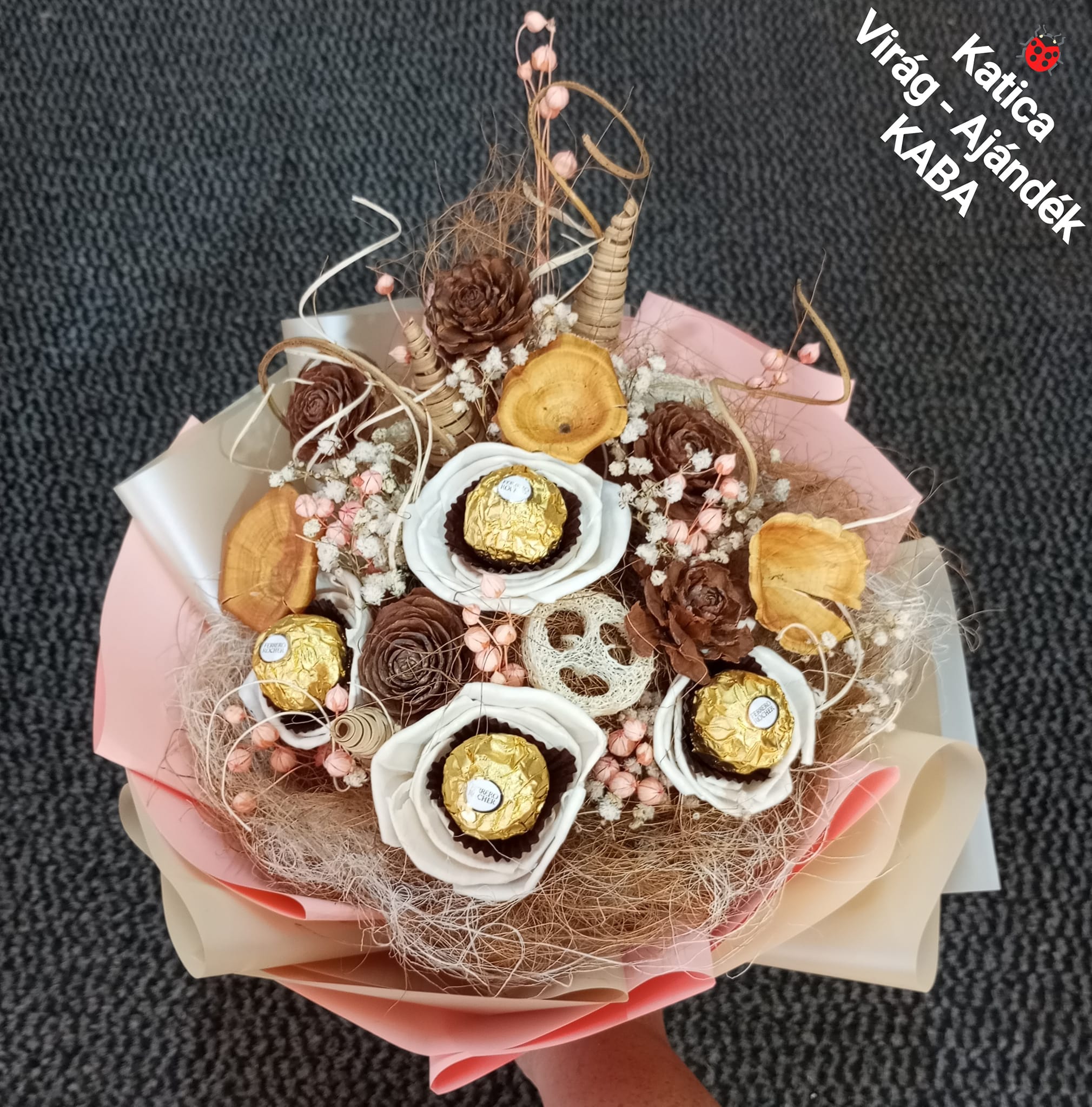 Bon -bon csokor kávé színű